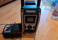 Makita Radio DMR 115 mit Zubehör