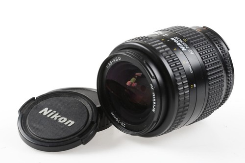 Nikon 70mm 4 5 - f/3,5-4,5, d