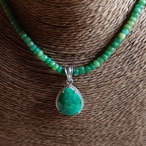 Wunderschönes smaragd collier - wunderschönes,