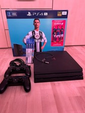 PS4 Pro 1TB - 2 Controller - 4