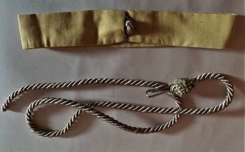 Militäruniform mit kragen und - mit,