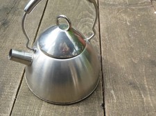 Schöner großer Teekessel Wasserkessel Teekanne Metall Kanne Kaffeekanne 