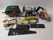 Konvolut Maschinen  Werkzeuge - Handkreissäge Schleifbock - Bosch Black & Decker