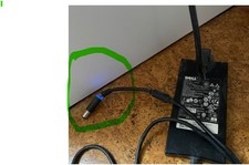 Roter Dell Studio Laptop