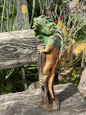 Handgefertigte und bemalte