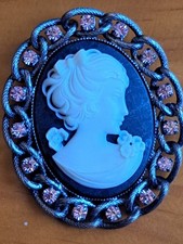 Modeschmuck Brosche Kamee