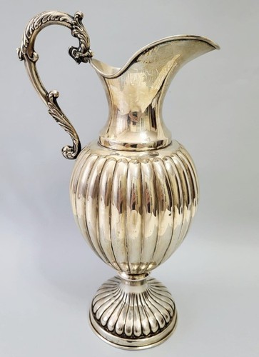 Wasserkrug aus silber - aus,