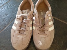 Damen Adidas Gazelle Braun