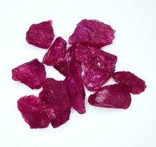 Natürlicher Bixbite roter