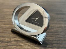 Lexus Tischuhr NEU