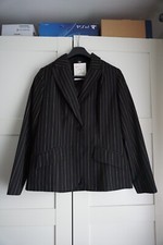 Blazer mit weißen und blauen