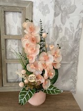 Gesteck mit künstlichen