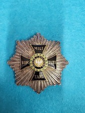 (691)  Bruststern des