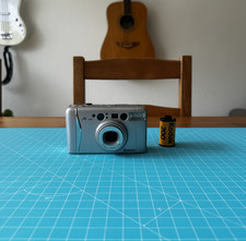 Analoge Point & Shoot Kompakt Kamera - TRONIC  Zoom - mit Film Kodak Gold 200