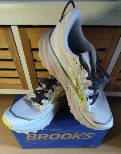 Brooks cascadia coconut - 19,