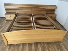 Verkaufe Holzbett 180*200. Selbstabholung