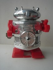 Kleiner robot mit - robot, aufziehwerk