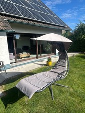 Hängeliege, Schwebeliege mit Sonnenschutz und Regenhaube,  NP 179 €