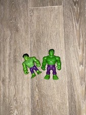 Avengers Action Figuren Hulk Mini Und Größer Als Set Zu Verkaufen