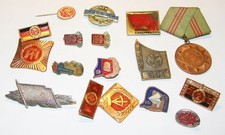 Konvolut diverse Abzeichen aus