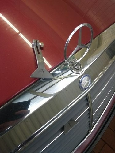 MOTORHAUBENENTRIEGELUNG