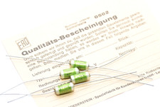 4x Vintage ERO KT 1801 Audio-Kondensator, 2200 pF / 400 VDC, Tone Capacitor, NOS