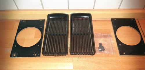 Lautsprecherabdeckungen aus