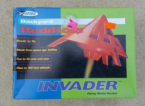 Fliegende modellrakete invader - fliegende,