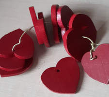 Herzaufhänger 10er Set , HERZ Holz 3 cm, 3 mm dick , rot lackiert mit Loch