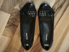 Schwarze Pumps/Von