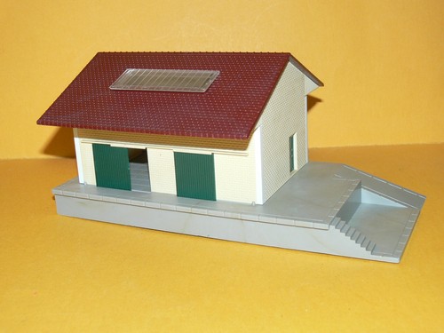 Lagerhalle mit auffahrrampe - mit,