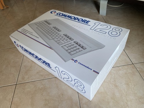 Commodore 128 fantasy box - 128,