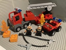 Lego Duplo Feuerwehr Truck ( 4977 ) und Hauptmann mit Einsatz-Auto ( 5603 )