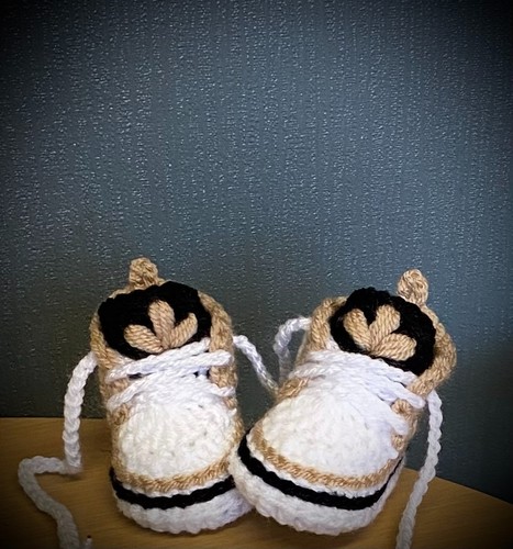 Gehäkelte neugeborene baby - gehäkelte,