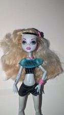 Monster High Lagoona Blue Skull Shores Mattel Puppe 