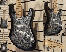 FENDER  Japan Stratocaster MN