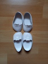 2 Paar Puppenschuhe aus