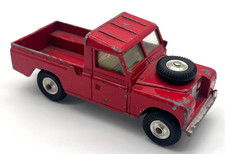 Corgi Toys Land Rover 109 rot