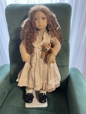 Wunderschöne Künstlerpuppe