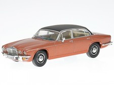 Daimler Double Six II Vanden Plas RHD Modellauto 13903 Vanguards 1:43