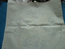 1 runde  Decke Weißstickerei