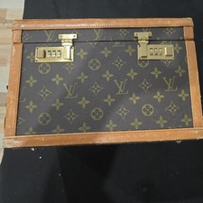 Louis Vouitton  Design Vanity