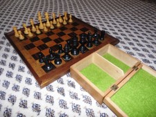 SCHACH-SPIELFIGUREN
