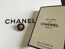 Rarität: Chanel Knopf "Le Lion" incl. Probe, Größe v. Knopf ca. 18mm