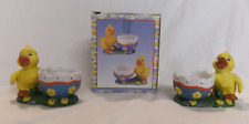 O.2   2 Enten Porzellan- Eierbecher Dekoration Ostern Porzellan Figur Kücken OVP