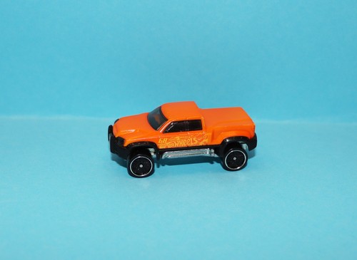 Hot wheels mega - hot,