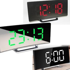 Digitaler LED Wecker mit