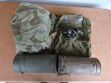 Konvolut Ausrüstungsteile Zeltplane-Fernglas-Rucksack-Gasmaskendosen.