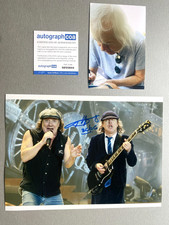 ANGUS YOUNG "AC/DC" signed In-Person Autogramm 8x12 Foto Proof COA ACOA