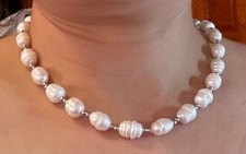 Weiße Barock Perle 12mmx10mm